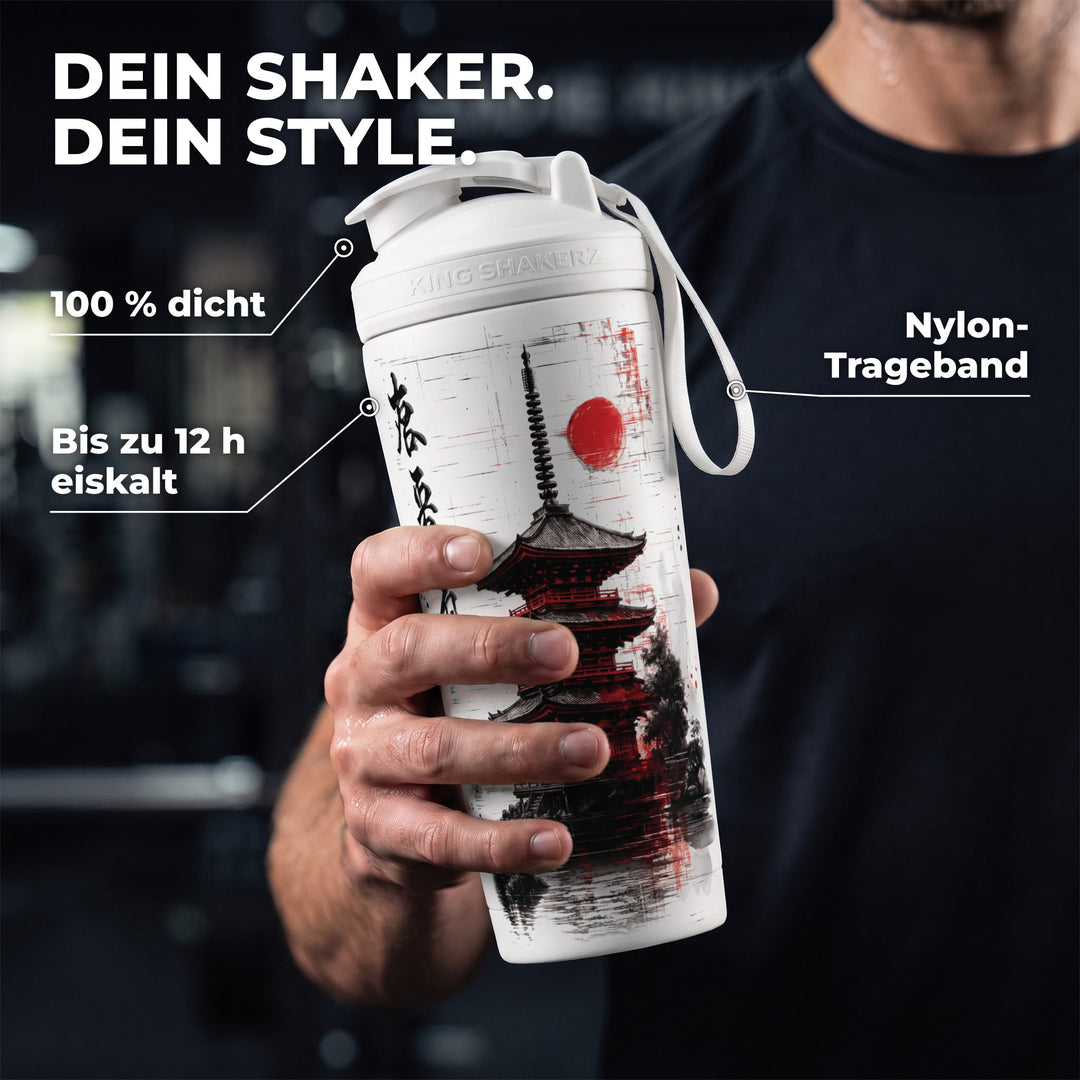 KING SHAKER® KYOJO – weißer Edelstahl-Shaker mit Farbdruck, in der Hand