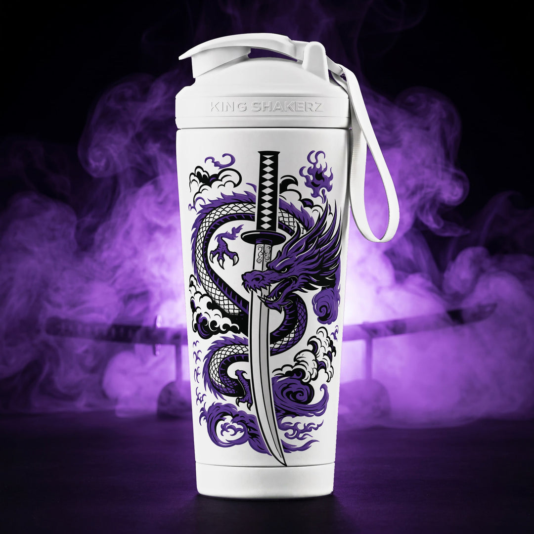 KING SHAKER® SHADOWBLADE – weißer Edelstahl-Shaker mit Farbdruck, Szene