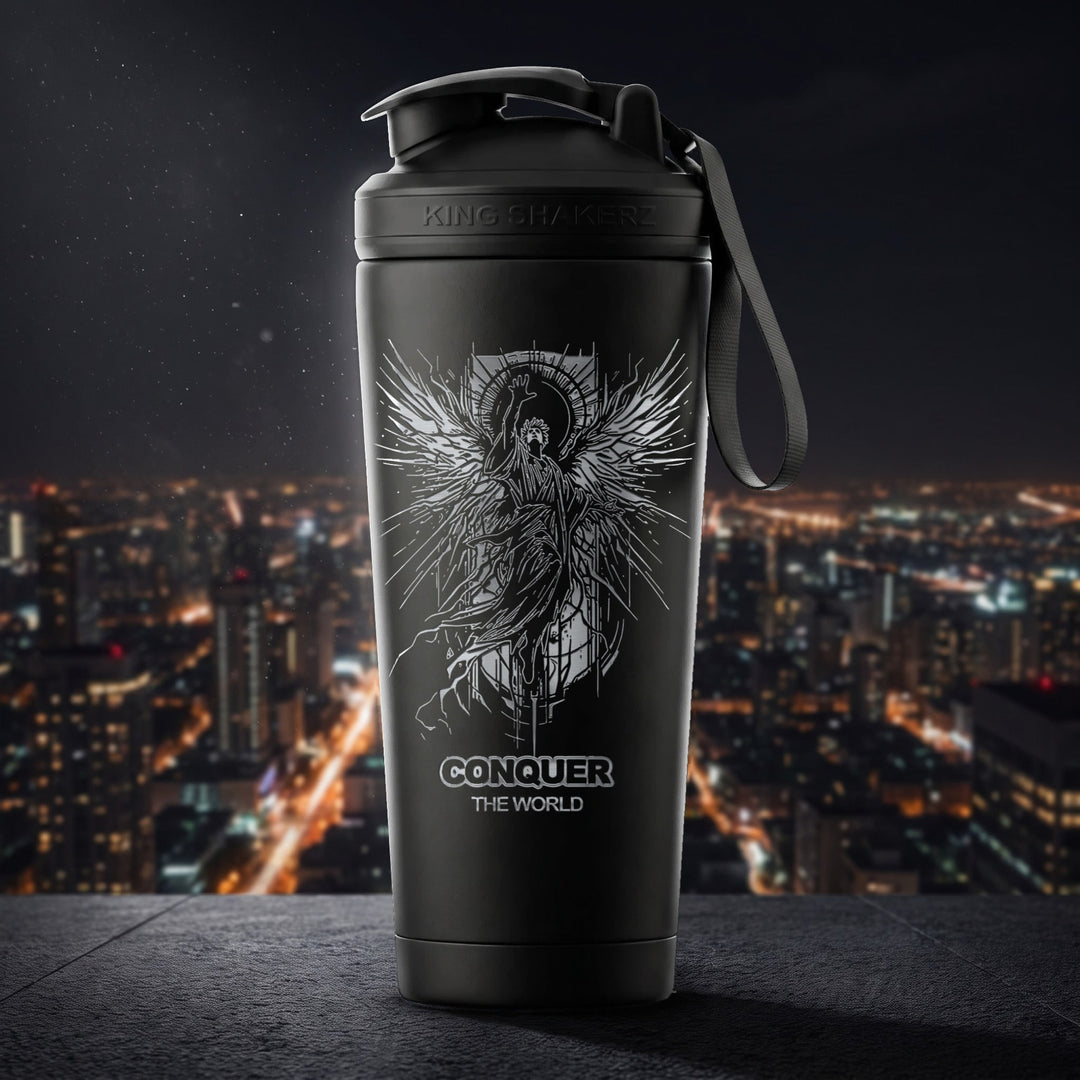 KING SHAKER® CONQUER THE WORLD – schwarzer Edelstahl-Shaker mit Lasergravur, Szene