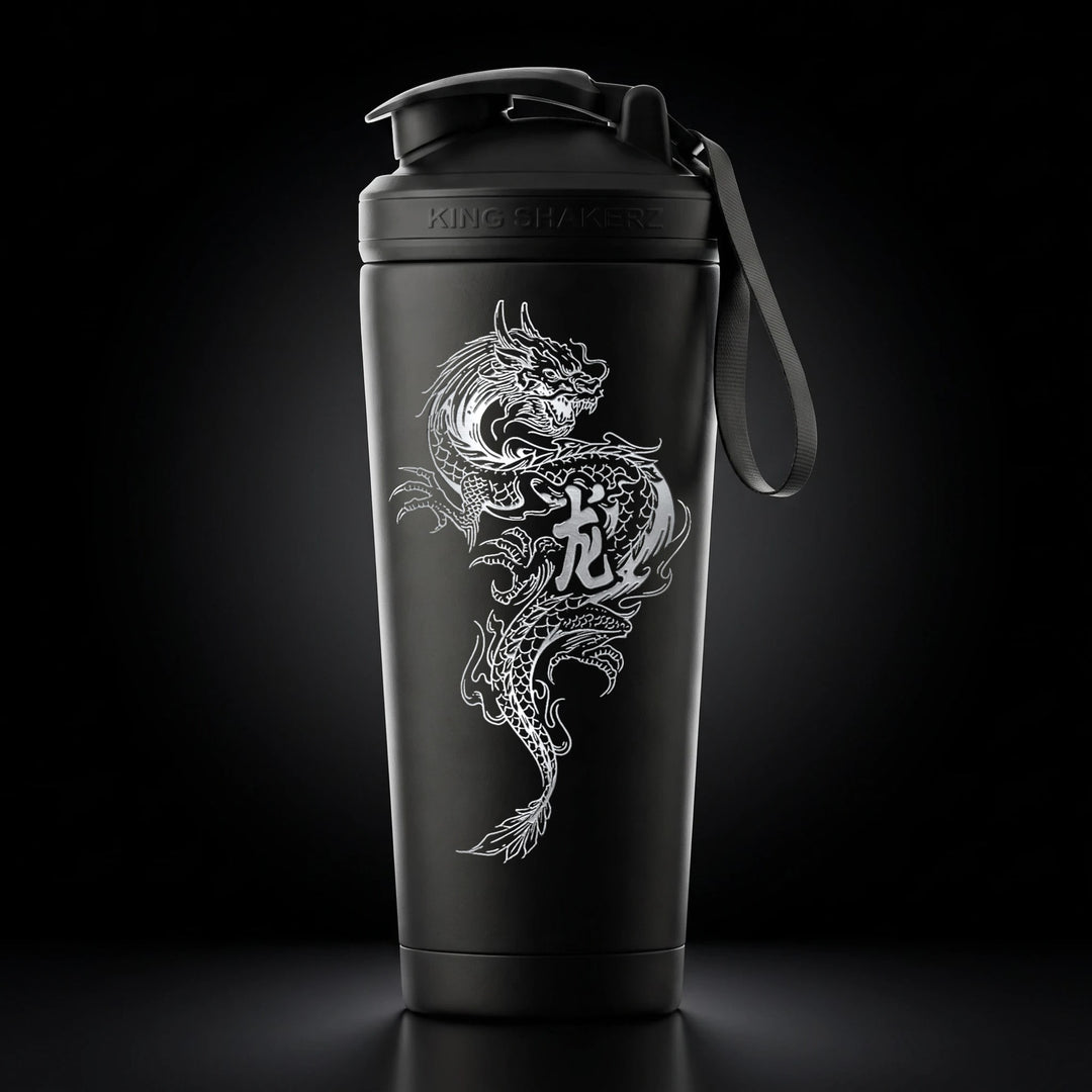 KING SHAKER® DRAGON – schwarzer Edelstahl-Shaker mit Lasergravur, Vorderansicht