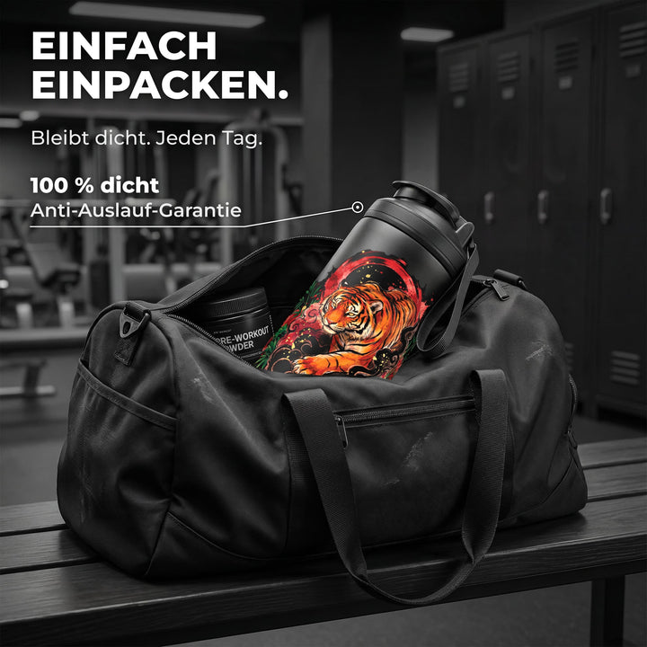 KING SHAKER® TORA – schwarzer Edelstahl-Shaker mit Farbdruck, in der Sporttasche