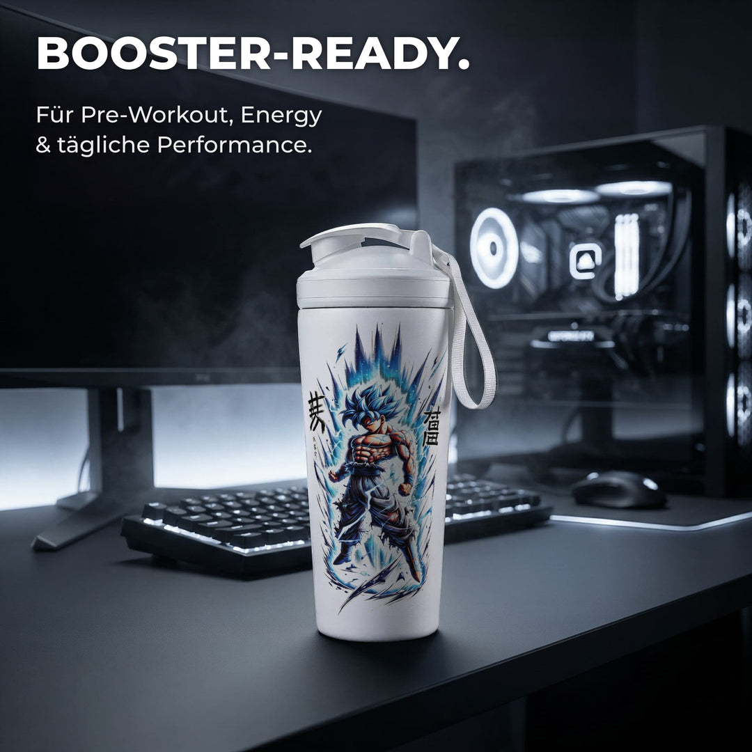 KING SHAKER® WARRIOR – weißer Edelstahl-Shaker mit Farbdruck, am Schreibtisch mit Booster